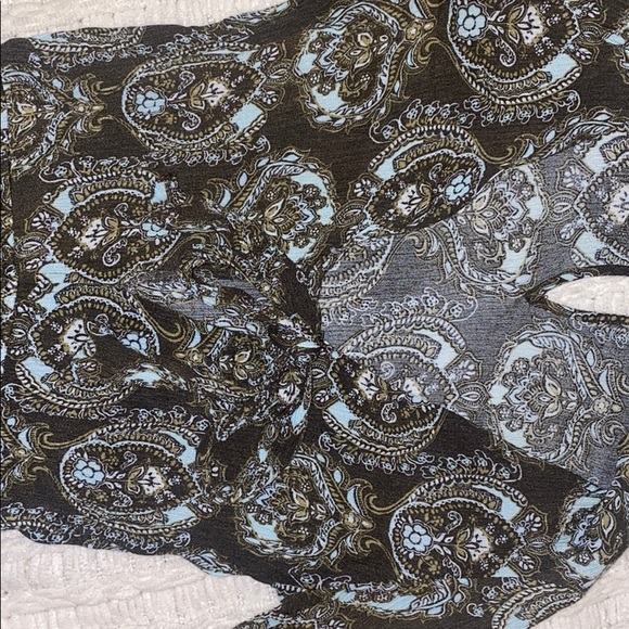 Romper - Picture 2 of 6